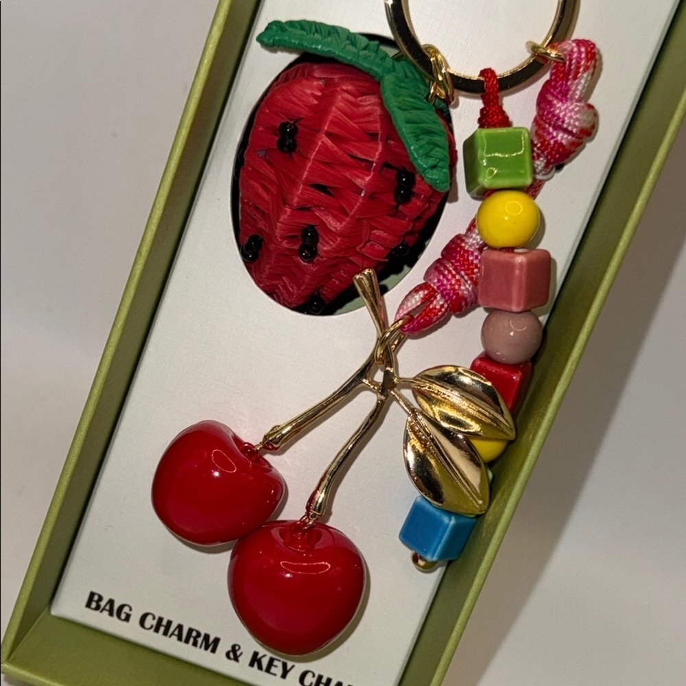 PIPER K Strawberry Woven Keychain with Beads - Picture 4 of 7